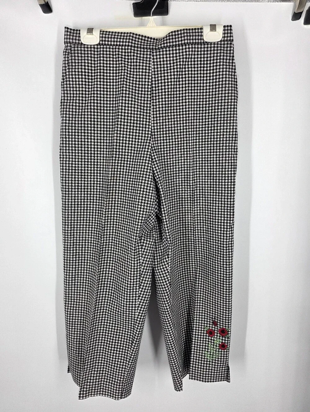 Alfred Dunner Women's Size 10 Gingham Pants Floral Embroidered Ankle Hem Black